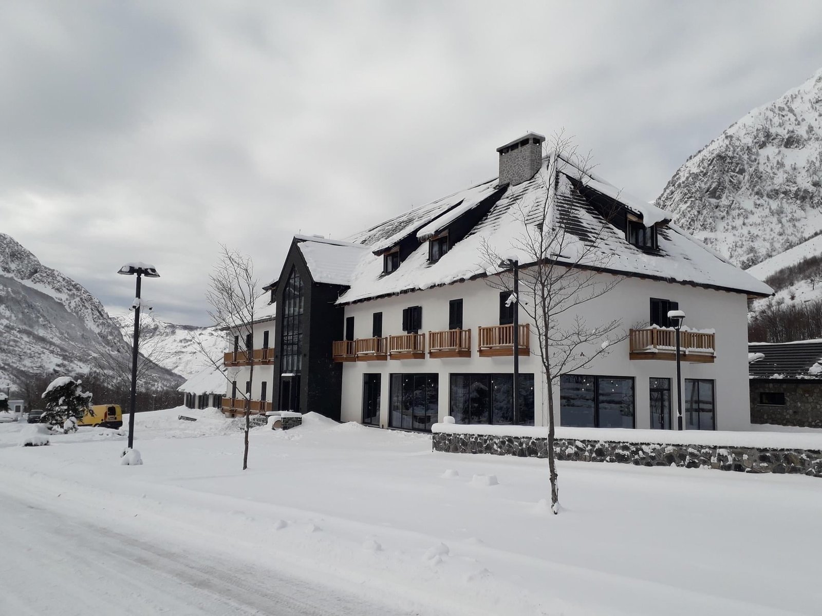Hotel Kulla e Bajraktarit in North Albania