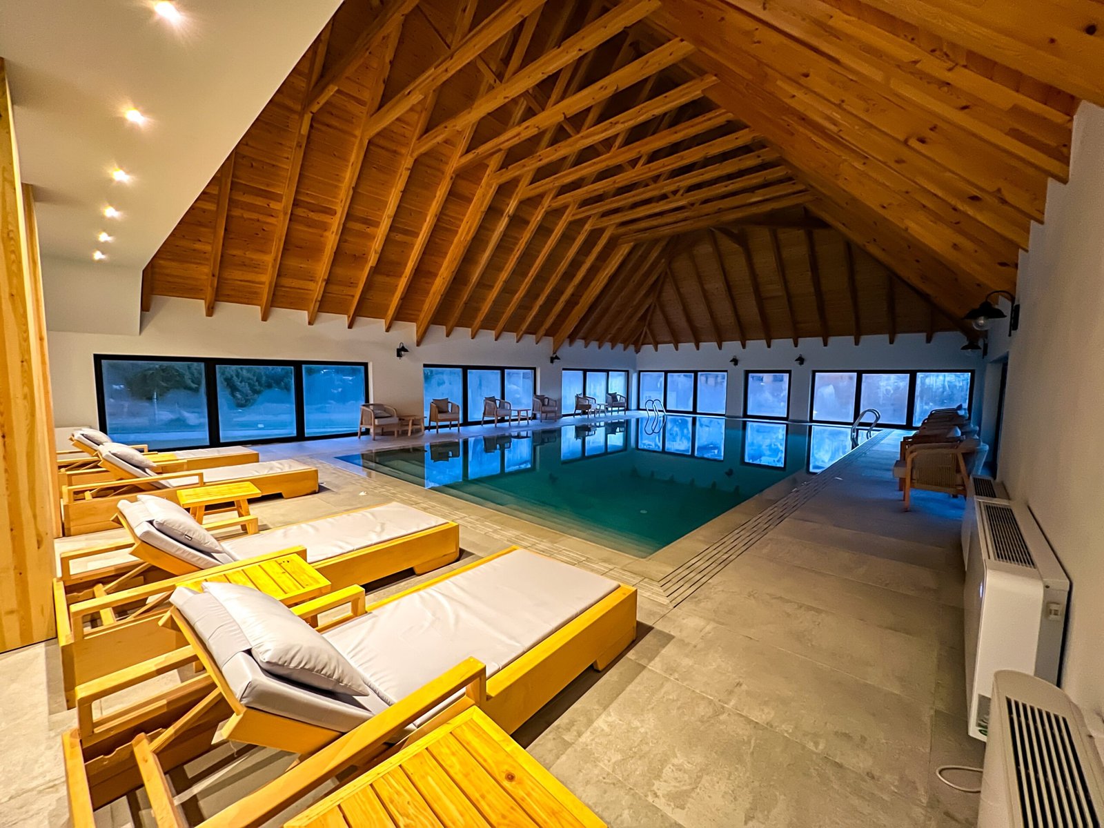 Pool at Hotel Kulla e Bajraktarit