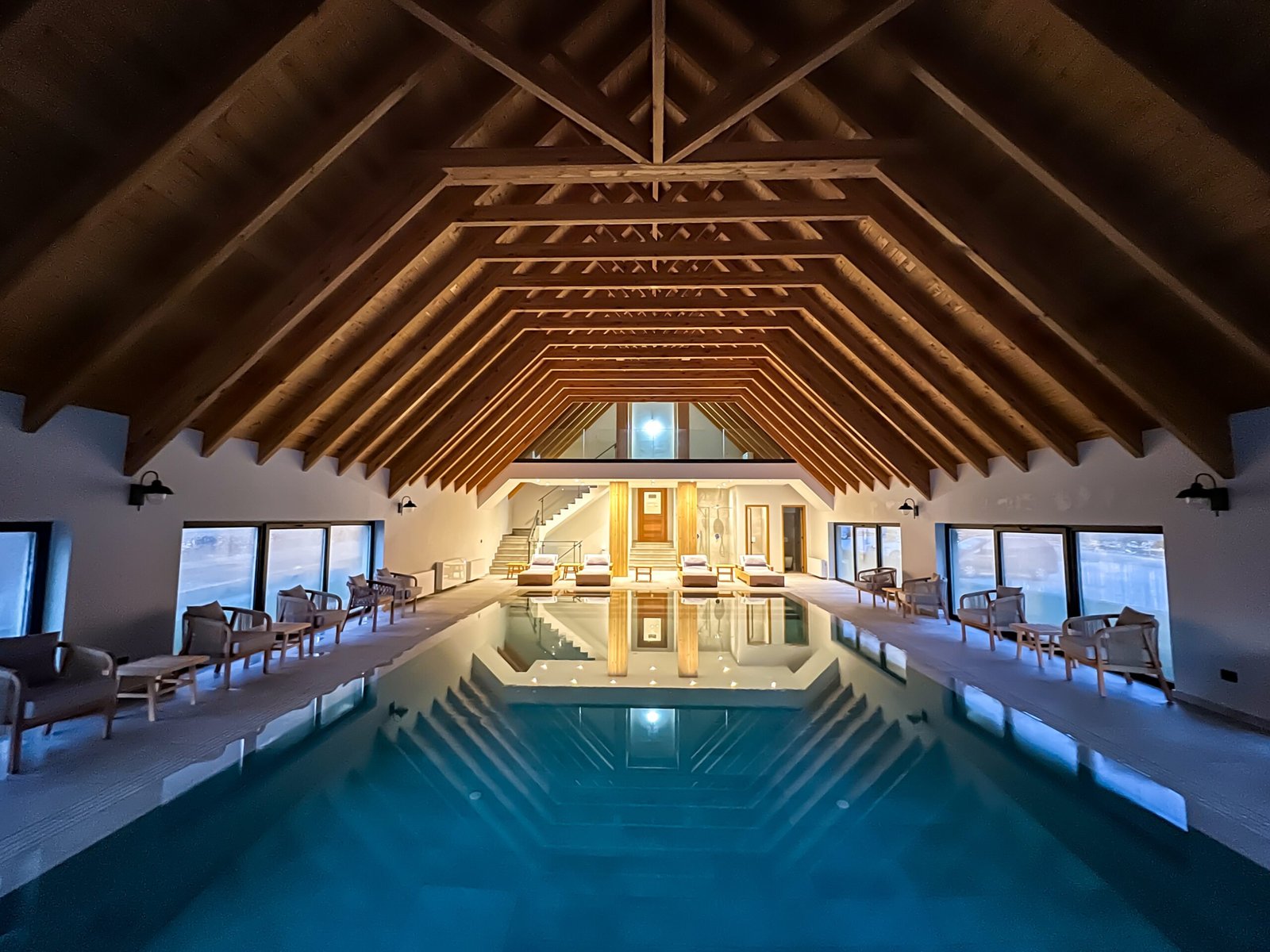 Pool at Hotel Kulla e Bajraktarit